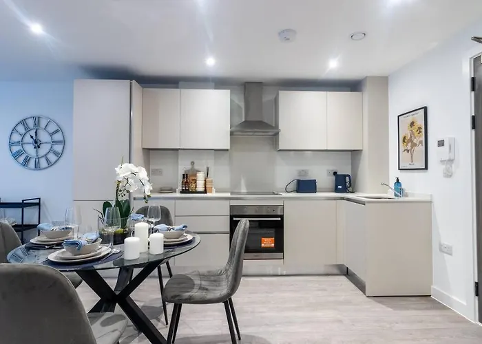 1 Bedroom Apartment In Burj Digbeth Db1